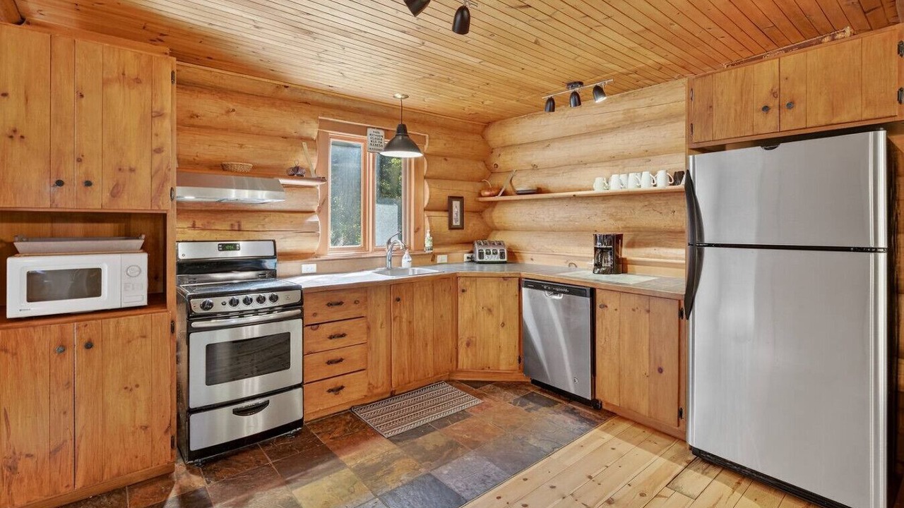 Photo of Kitchen in Lac Superieur Village