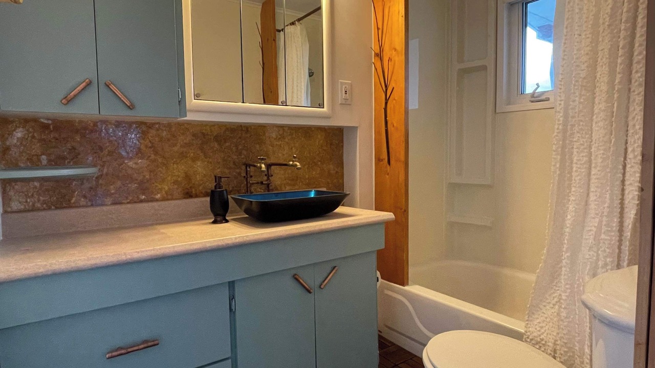 Photo of Bathroom in Crow Head