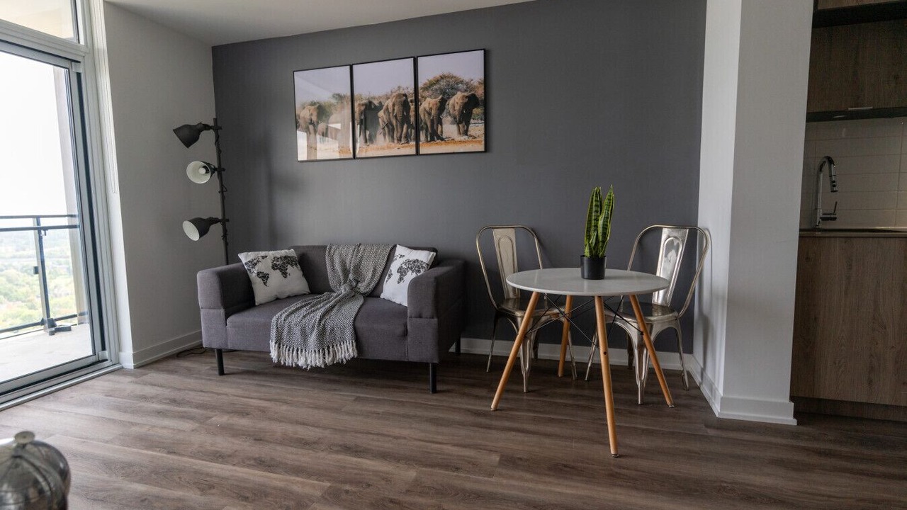 Photo of Livingroom in Willowdale