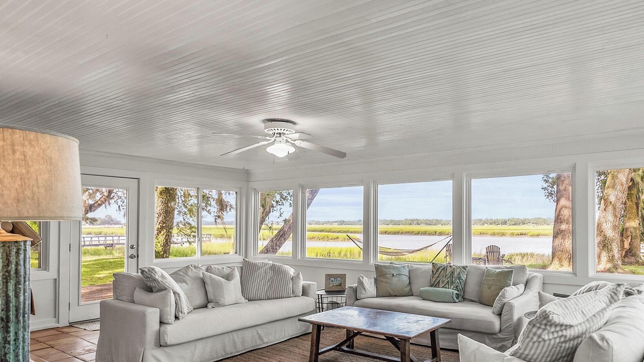 Photo of Livingroom in Beaufort