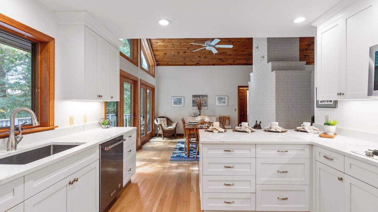 Photo of Kitchen in Campground Landing