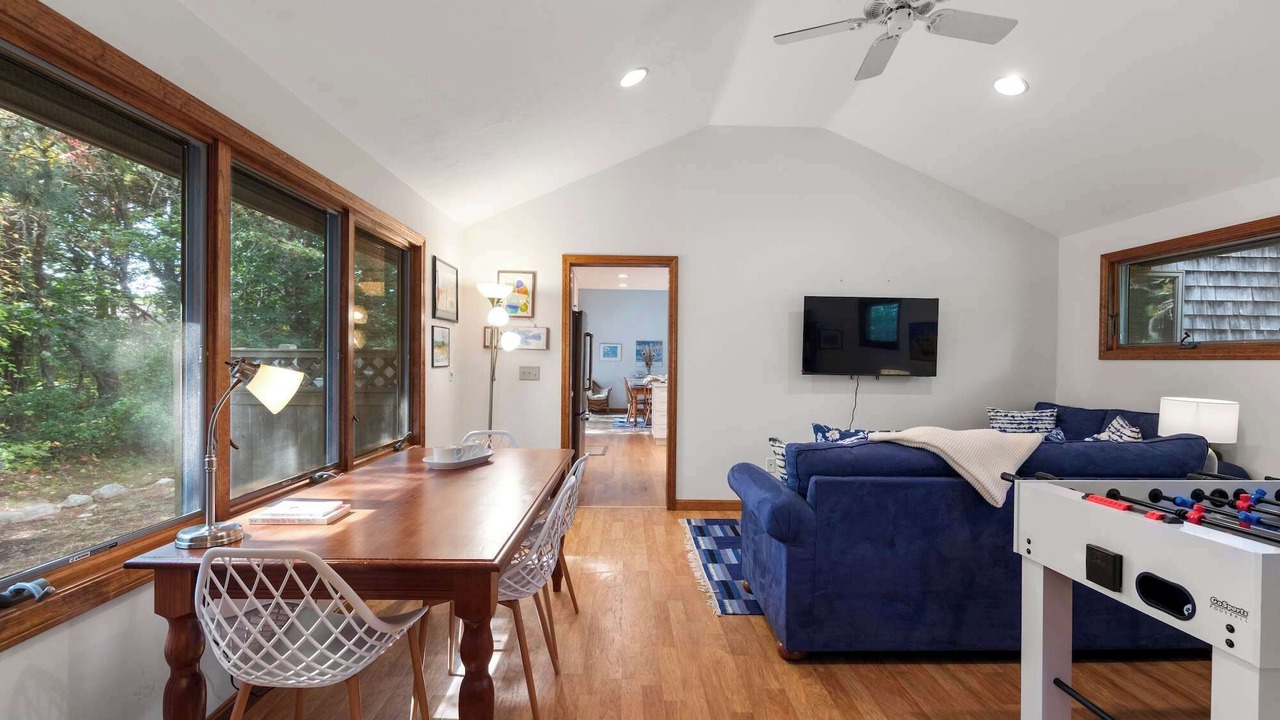 Photo of Bedroom in Campground Landing