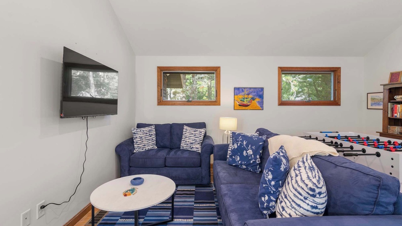 Photo of Livingroom in Campground Landing