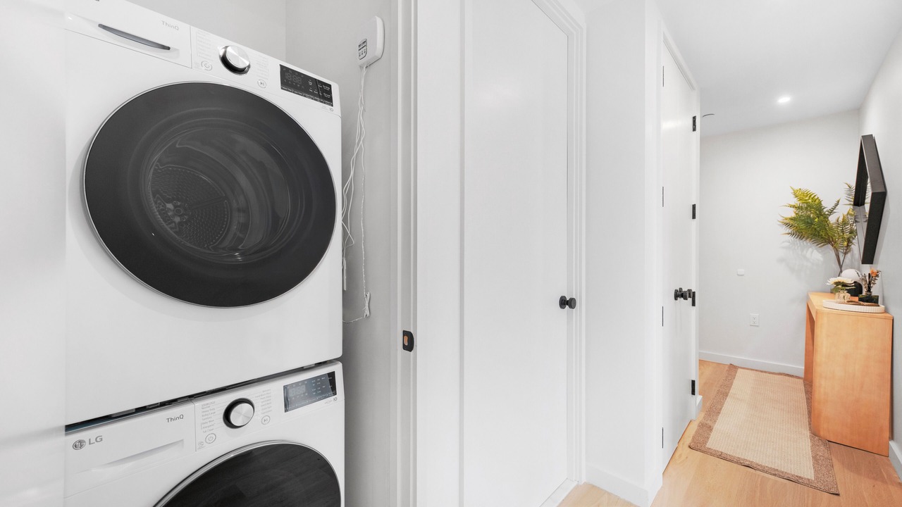 Photo of Others in Greenpoint