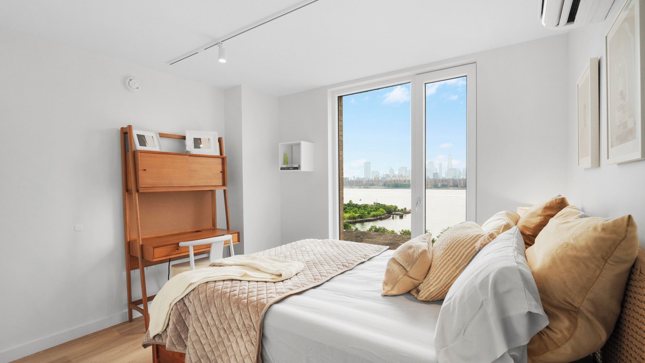 Photo of Bedroom in Greenpoint