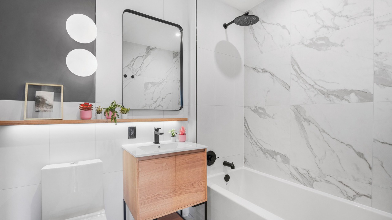 Photo of Bathroom in Greenpoint