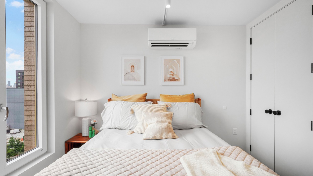 Photo of Bedroom in Greenpoint