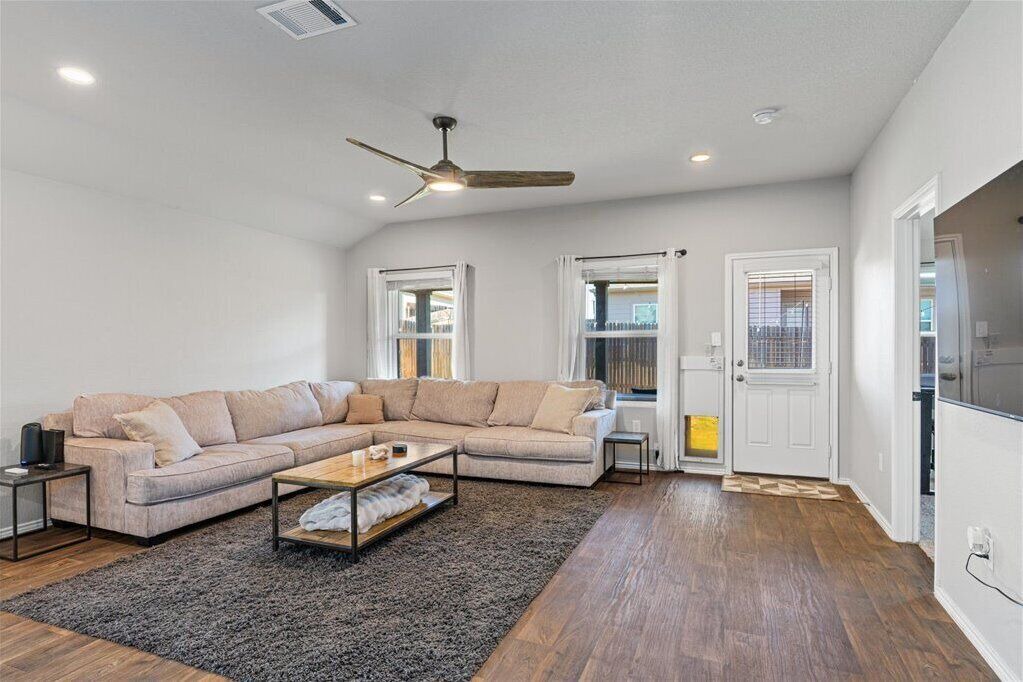 Photo of Livingroom in Austin