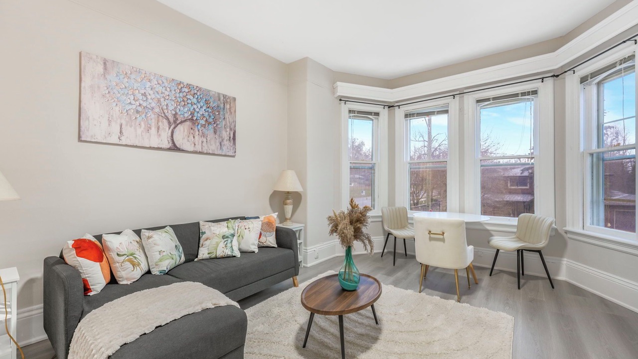 Photo of Livingroom in Barrie