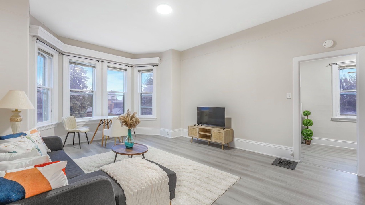 Photo of Livingroom in Barrie