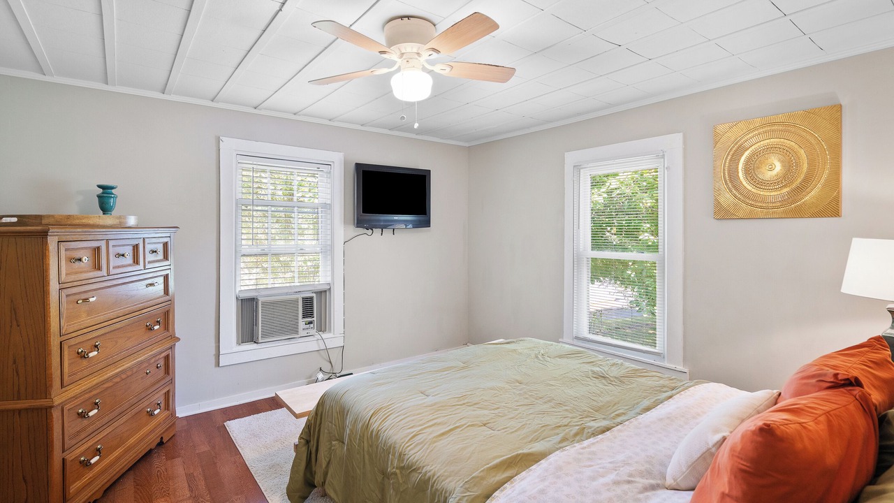 Photo of Bedroom in Calhoun