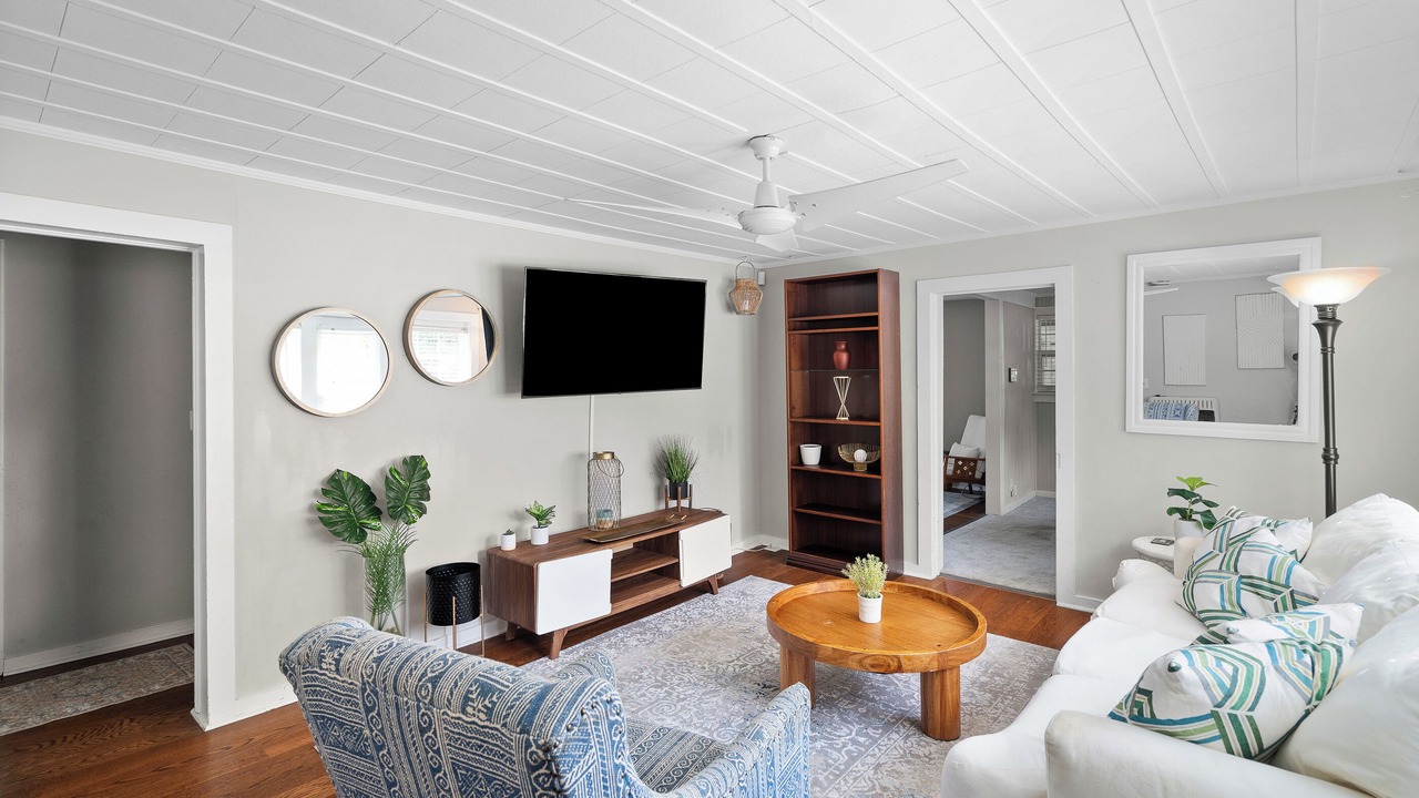 Photo of Livingroom in Calhoun