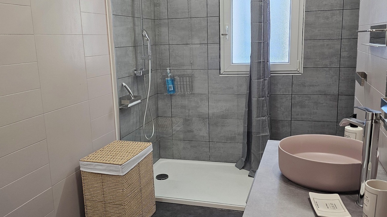 Photo of Bathroom in Puyoo