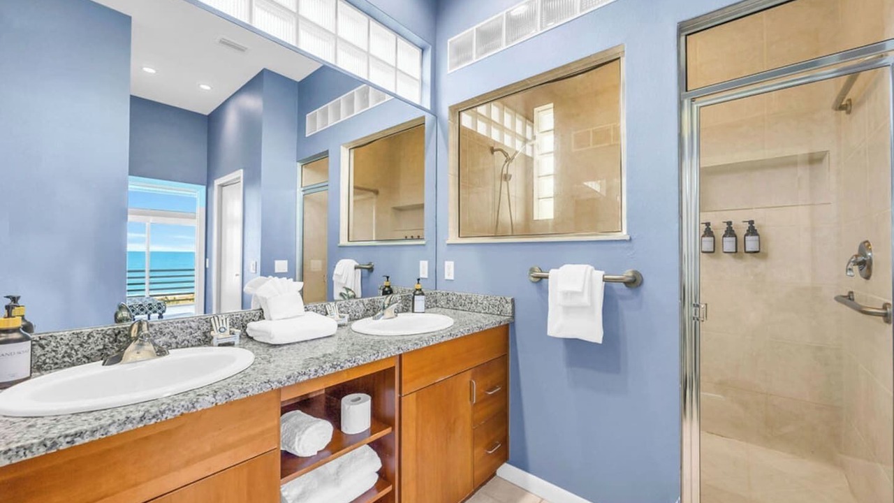 Photo of Bathroom in Melbourne Beach