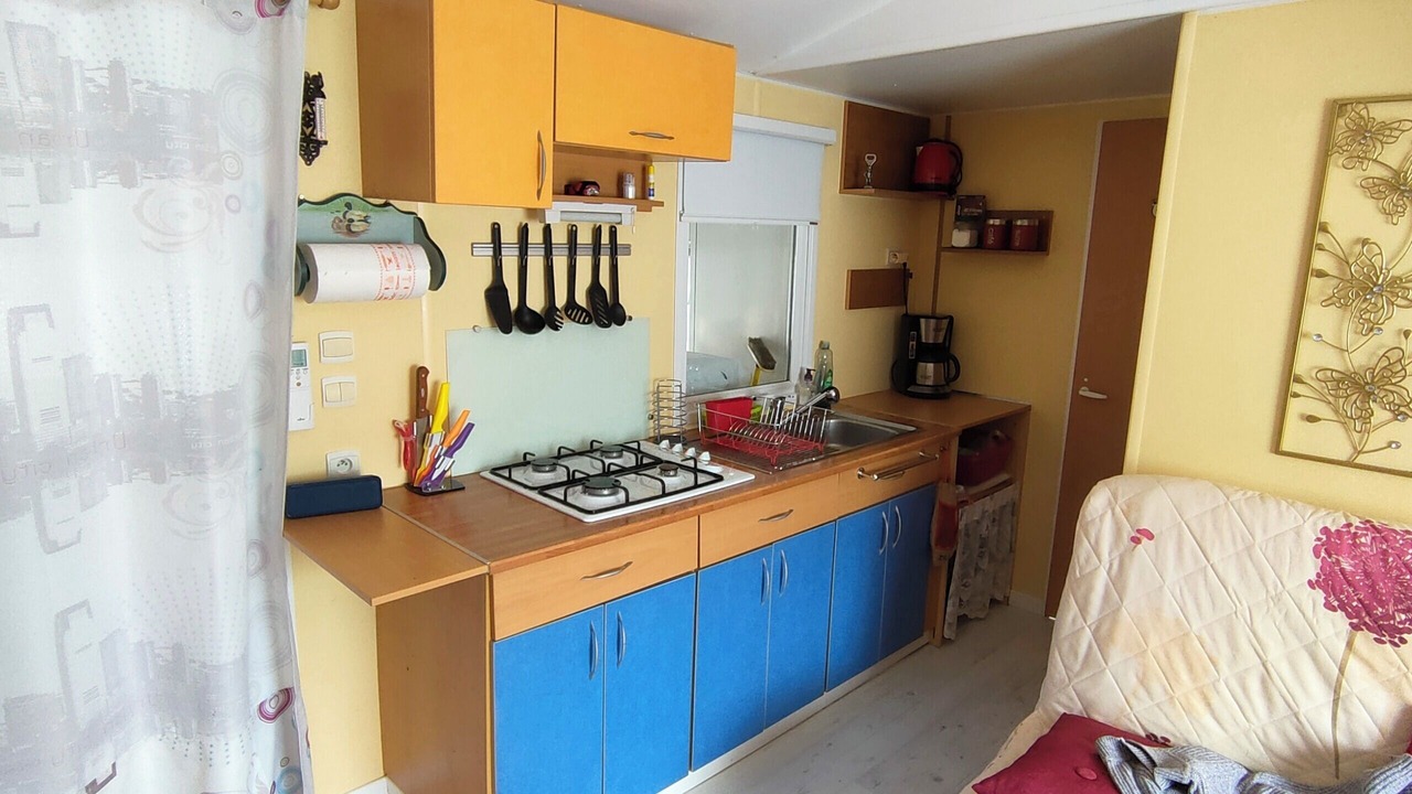 Photo of Kitchen in Meounes-les-Montrieux