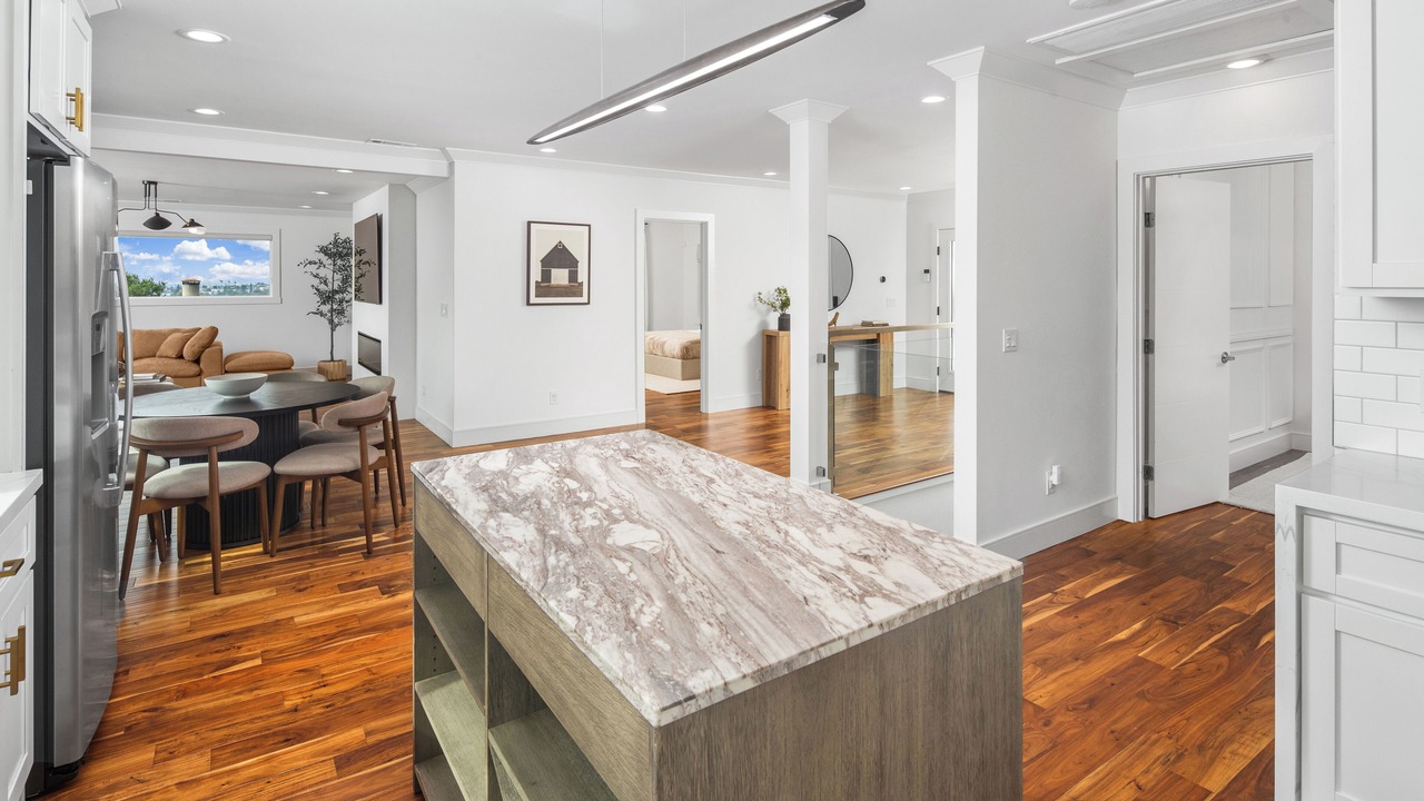 Photo of Others in Oakland