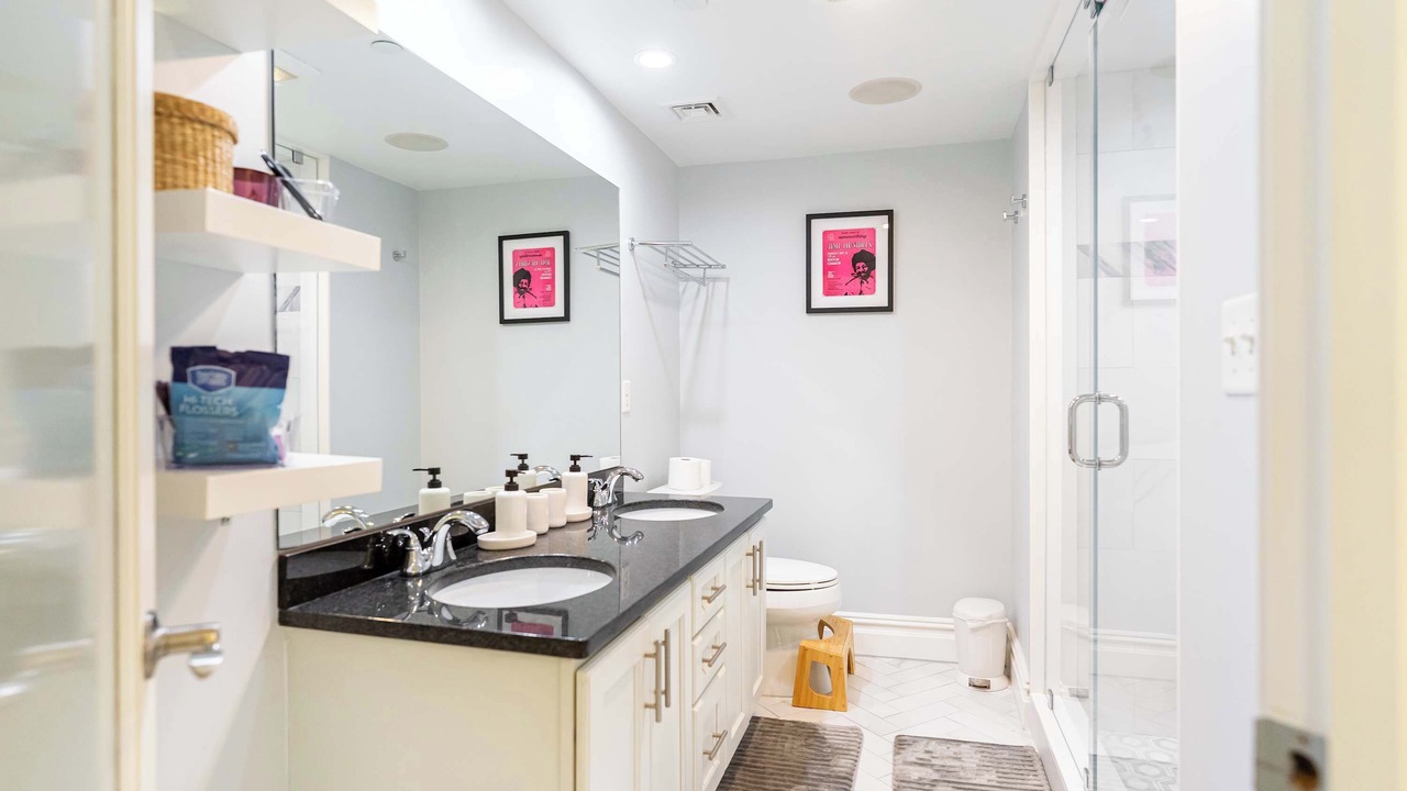 Photo of Bathroom in Fenway–Kenmore
