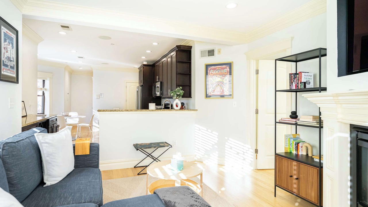 Photo of Livingroom in Fenway–Kenmore