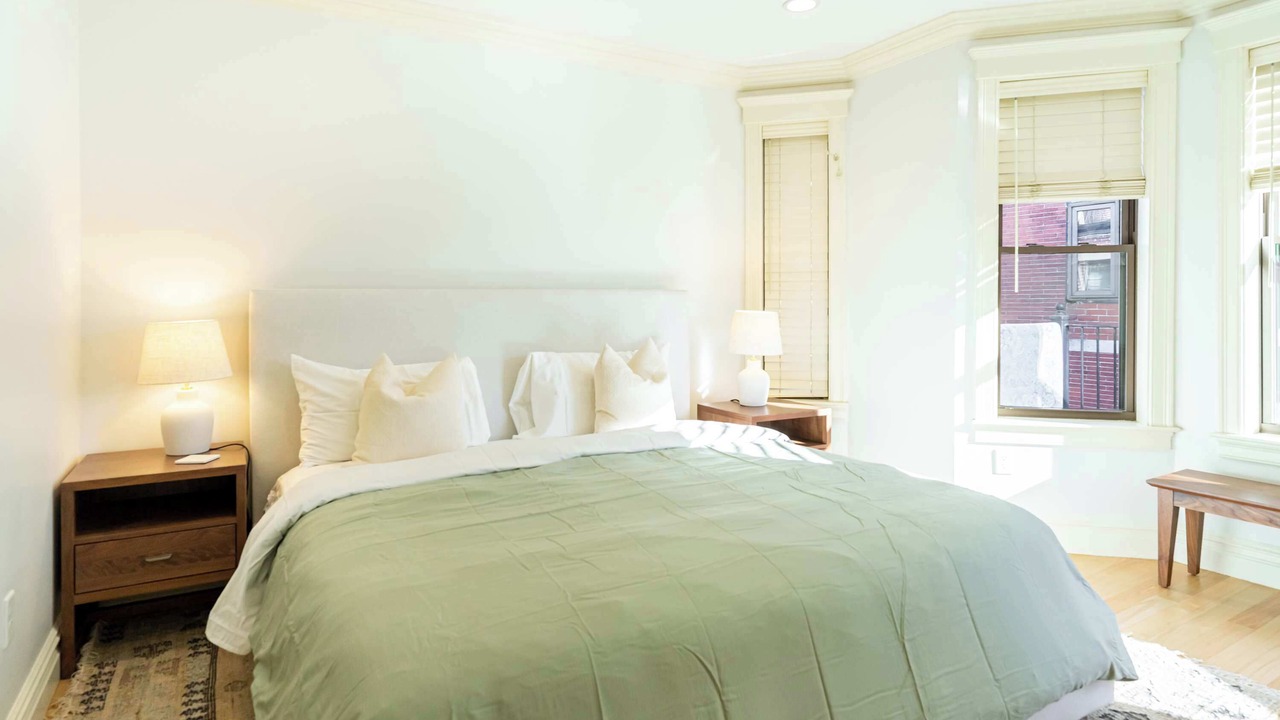 Photo of Bedroom in Fenway–Kenmore