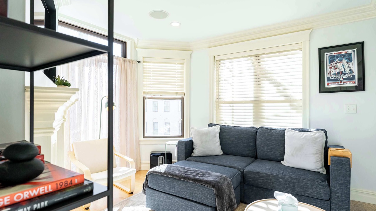 Photo of Livingroom in Fenway–Kenmore