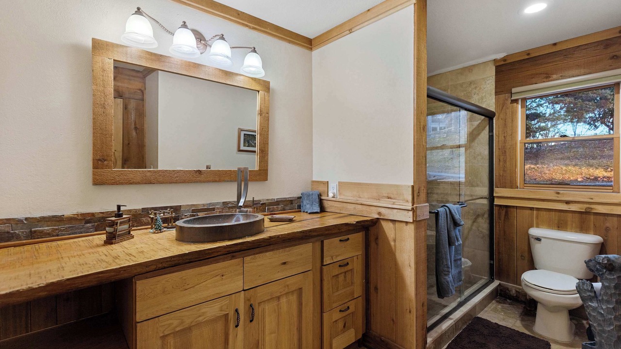 Photo of Bathroom in Murphy