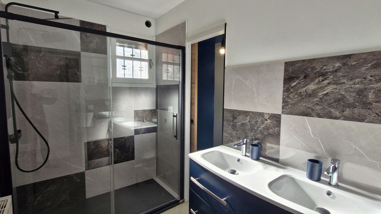 Photo of Bathroom in Aragnouet