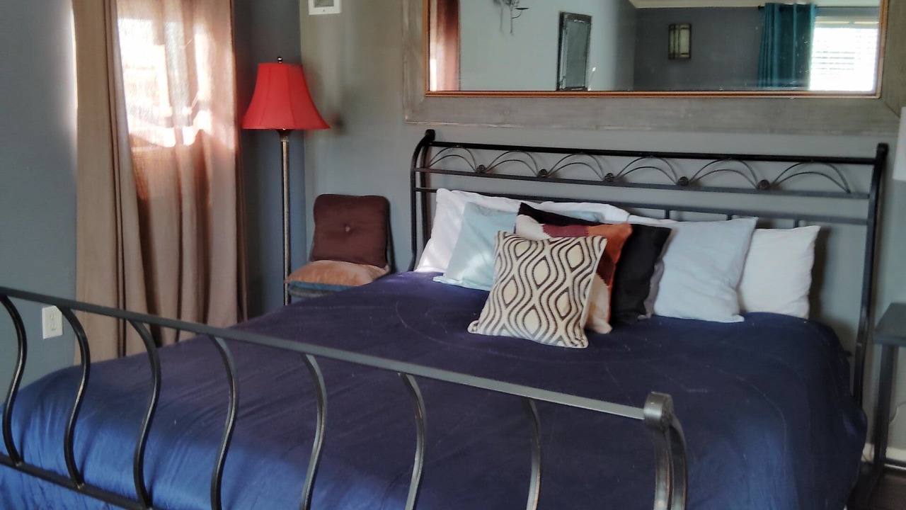 Photo of Bedroom in Lee's Summit