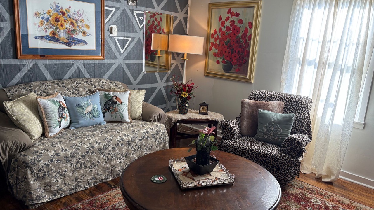 Photo of Livingroom in Lee's Summit