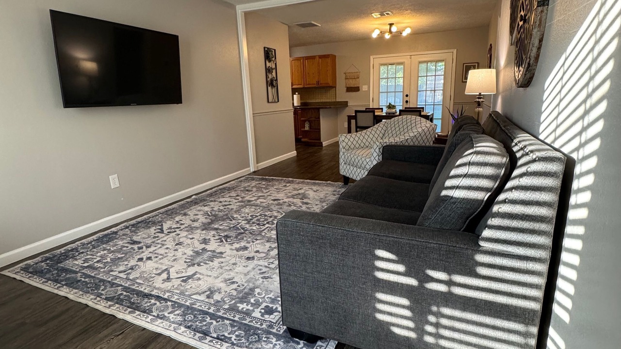 Photo of Livingroom in Friendswood