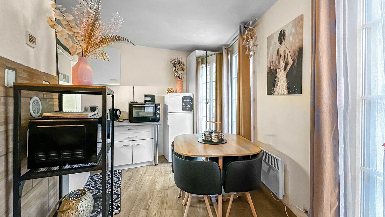 Photo of Others in Serris