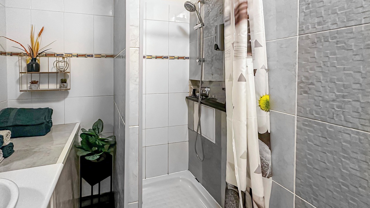 Photo of Bathroom in Serris