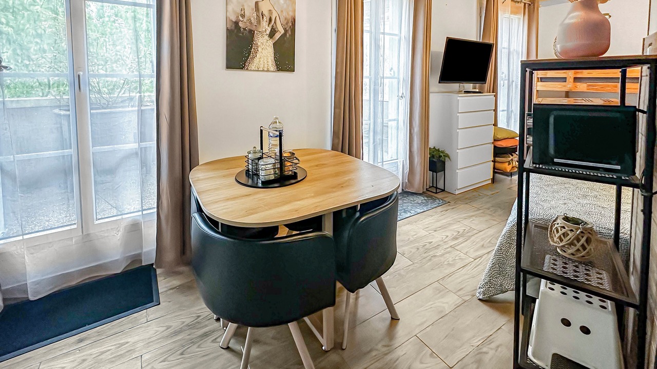 Photo of Others in Serris