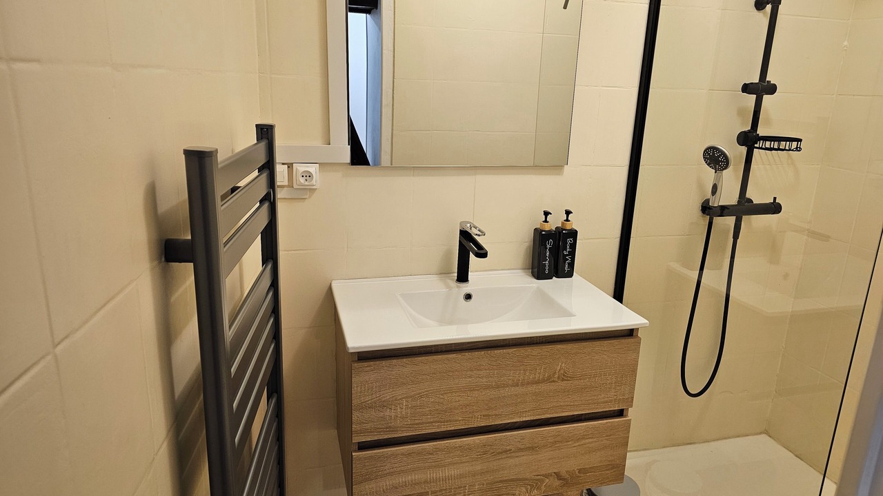 Photo of Bathroom in Sancerre