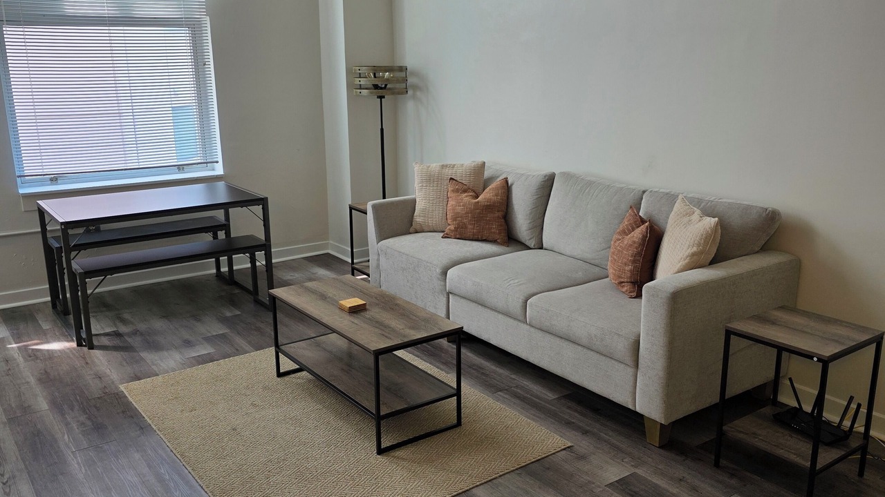 Photo of Livingroom in Wholesale District