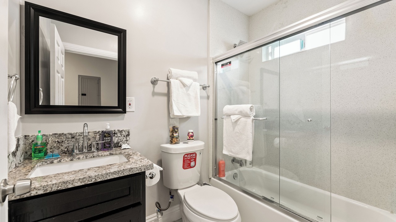 Photo of Bathroom in Los Angeles