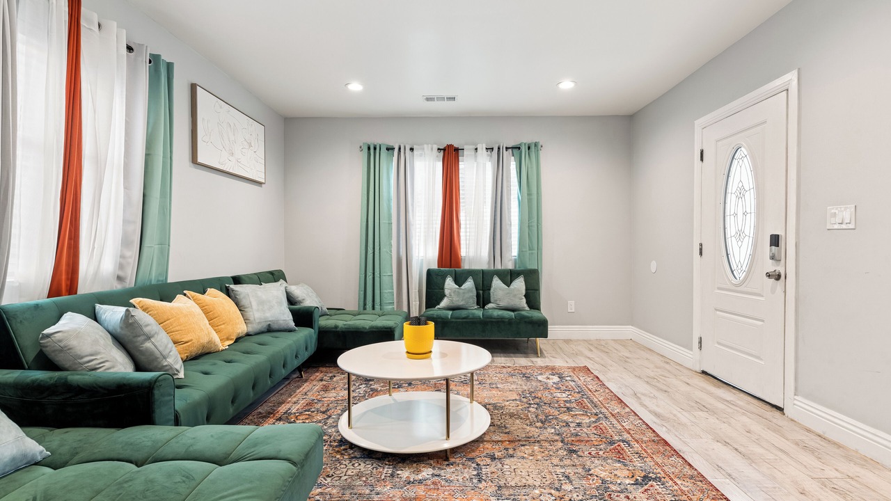Photo of Livingroom in Los Angeles
