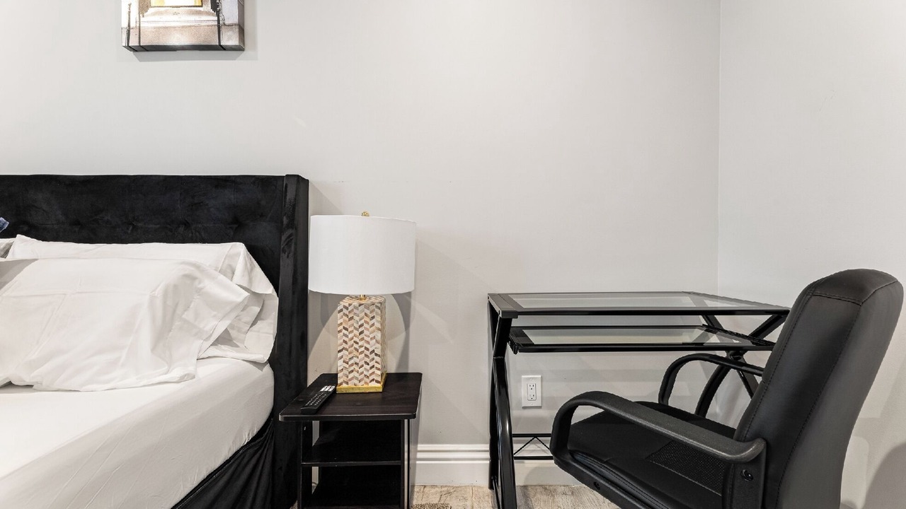 Photo of Bedroom in Los Angeles