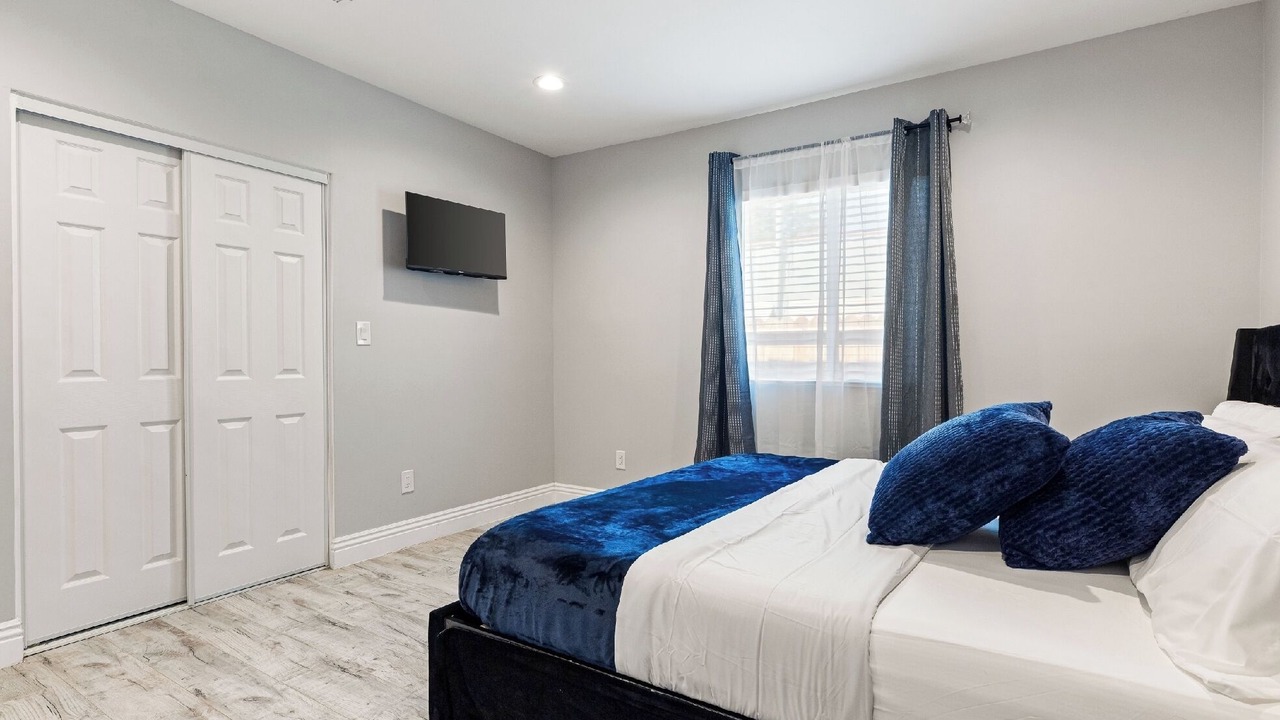 Photo of Bedroom in Los Angeles