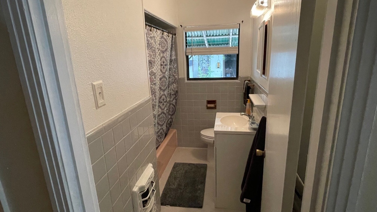Photo of Bathroom in Shearer Hills - Ridgeview