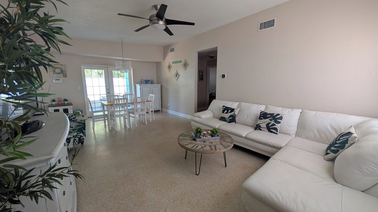 Photo of Livingroom in Walsingham