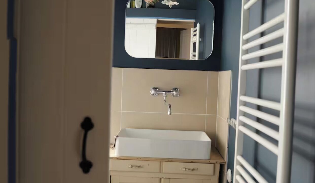 Photo of Bathroom in Carolles