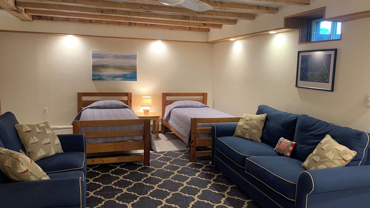 Photo of Livingroom in Tom Nevers