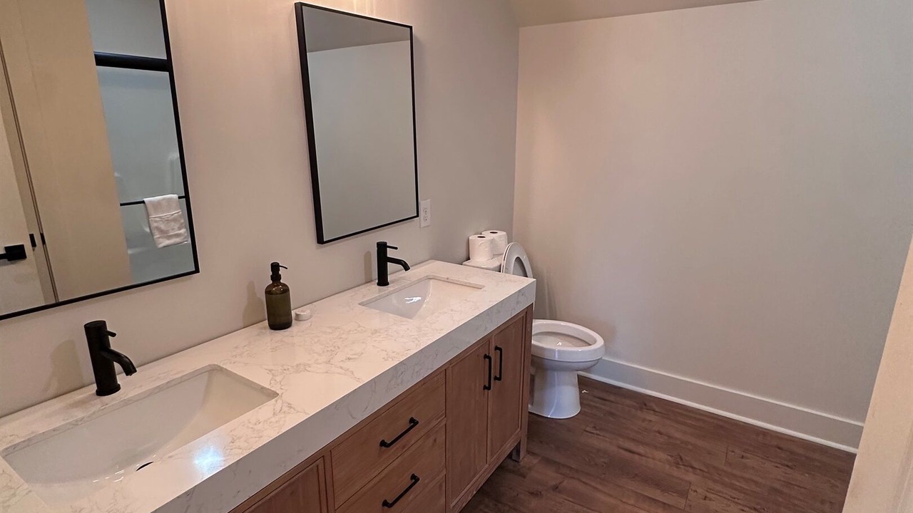 Photo of Bathroom in Faber