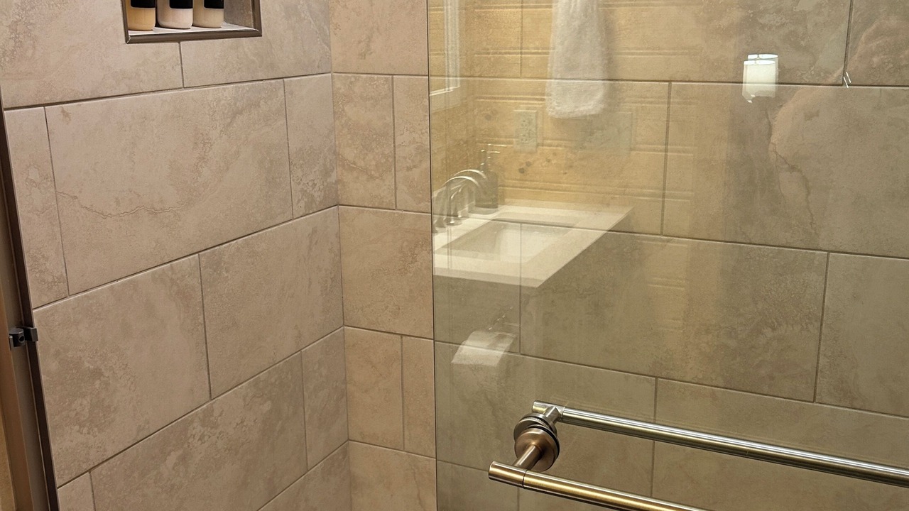 Photo of Bathroom in Broken Bow