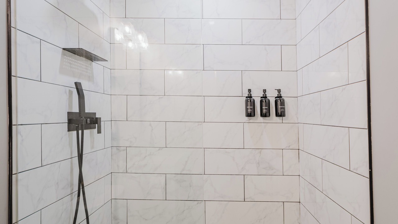 Photo of Bathroom in Lawrenceburg