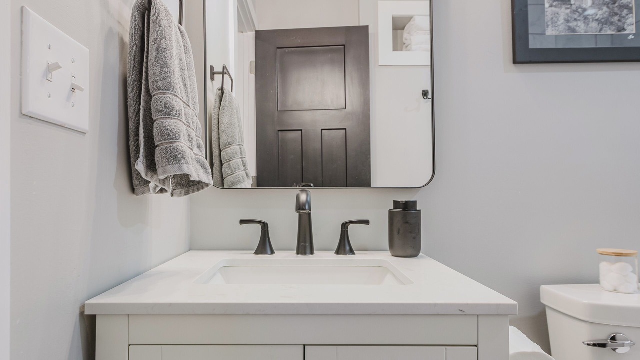 Photo of Bathroom in Lawrenceburg