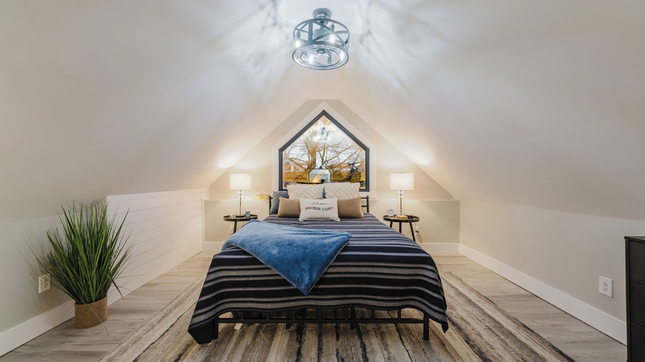Photo of Bedroom in Lawrenceburg