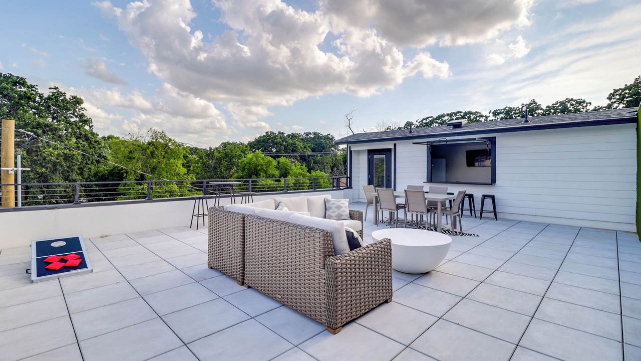 Photo of Outdoor in Central Arlington