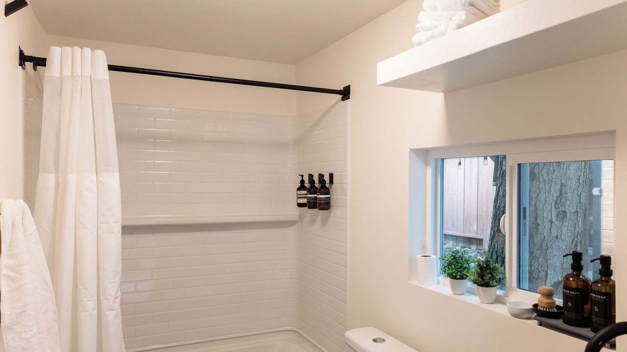 Photo of Bathroom in Newhall