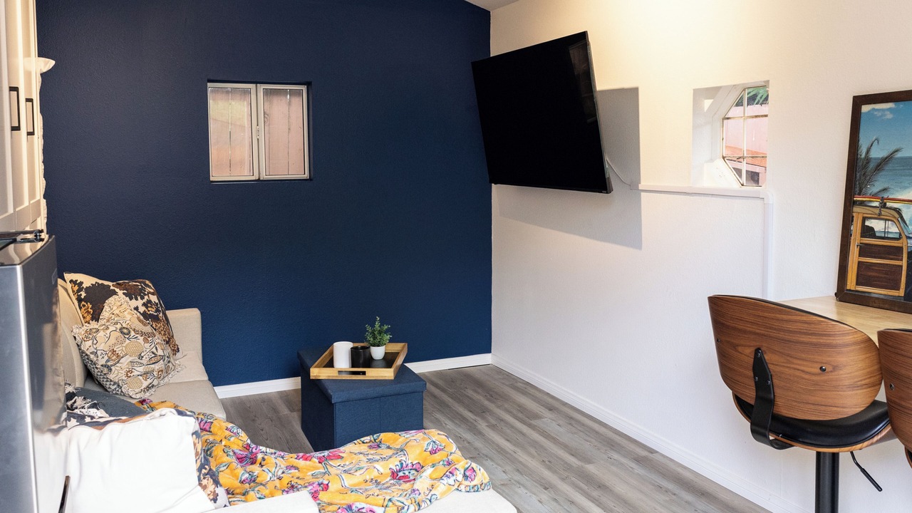Photo of Livingroom in Newhall